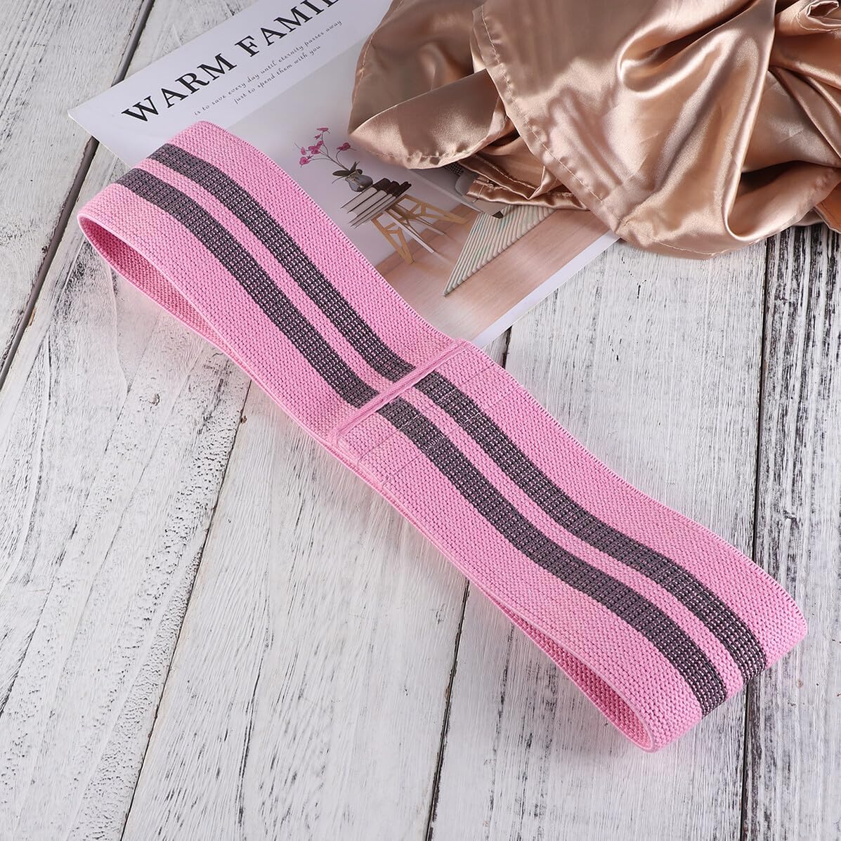 Resistance Hip Band for Women Pink Elastic Booty Builder Tension Band for Squats Glute Activation Leg Exercises Hip Thrusts Lightweight Fitness Workout Gym and Home Use