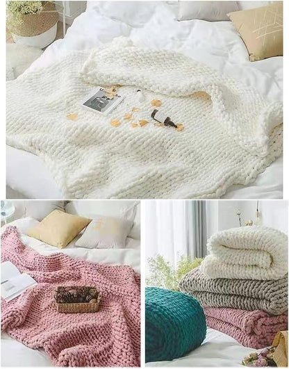 2 Skeins Chunky Chenille Yarn for Blanket, Super Soft Thick Fluffy Jumbo Chunky Chenille-Style Polyester Arm Knit Finger Yarn for Home Décor Projects 500g (Peach Blossom)