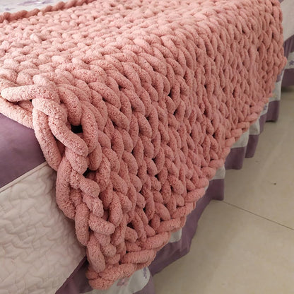 2 Skeins Chunky Chenille Yarn for Blanket, Super Soft Thick Fluffy Jumbo Chunky Chenille-Style Polyester Arm Knit Finger Yarn for Home Décor Projects 500g (Peach Blossom)
