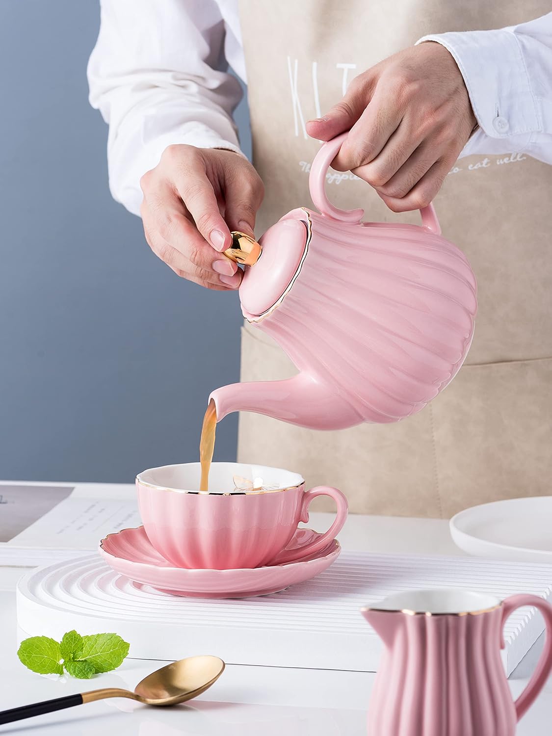 Pink Porcelain Teapot with Removable Stainless Steel Infuser, Blooming & Loose Leaf Teapot, Home Decor - 28 Ounce (Pink, 28 OZ)