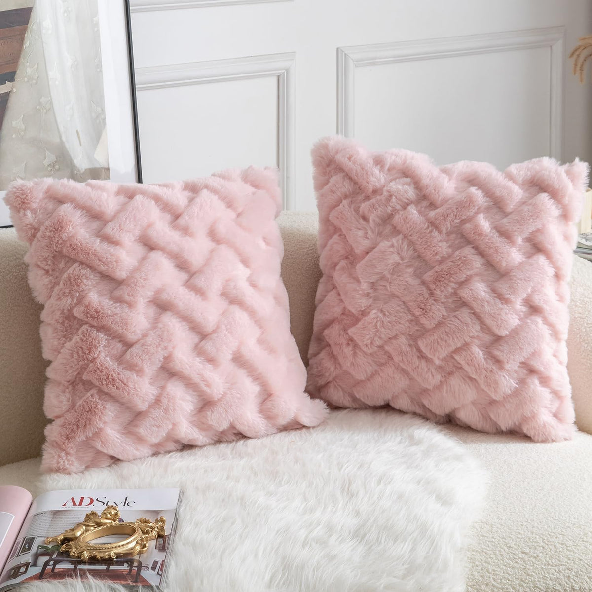 Set of 2 Decorative Throw Pillow Covers Thick Plush Wool Throw Pillows Super Soft Luxury Faux Rabbit Fur Velvet Cushion Covers for Couch Sofa Bed Living Room 18x18 Inch Pink