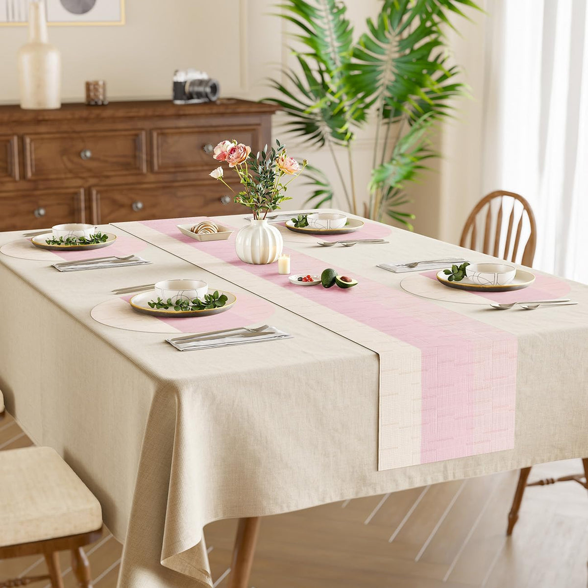 Round Placemats Set of 8, 15 Inch Vinyl Heat Resistant Place Mats