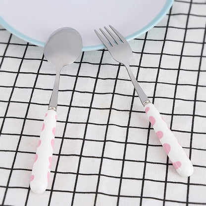 2Pcs Fork And Spoon Set, Cute Cutlery Set Stainless Steel Small Cutlery Travel Cutlery Set with Portable Storage Case for School Travel(Pink)