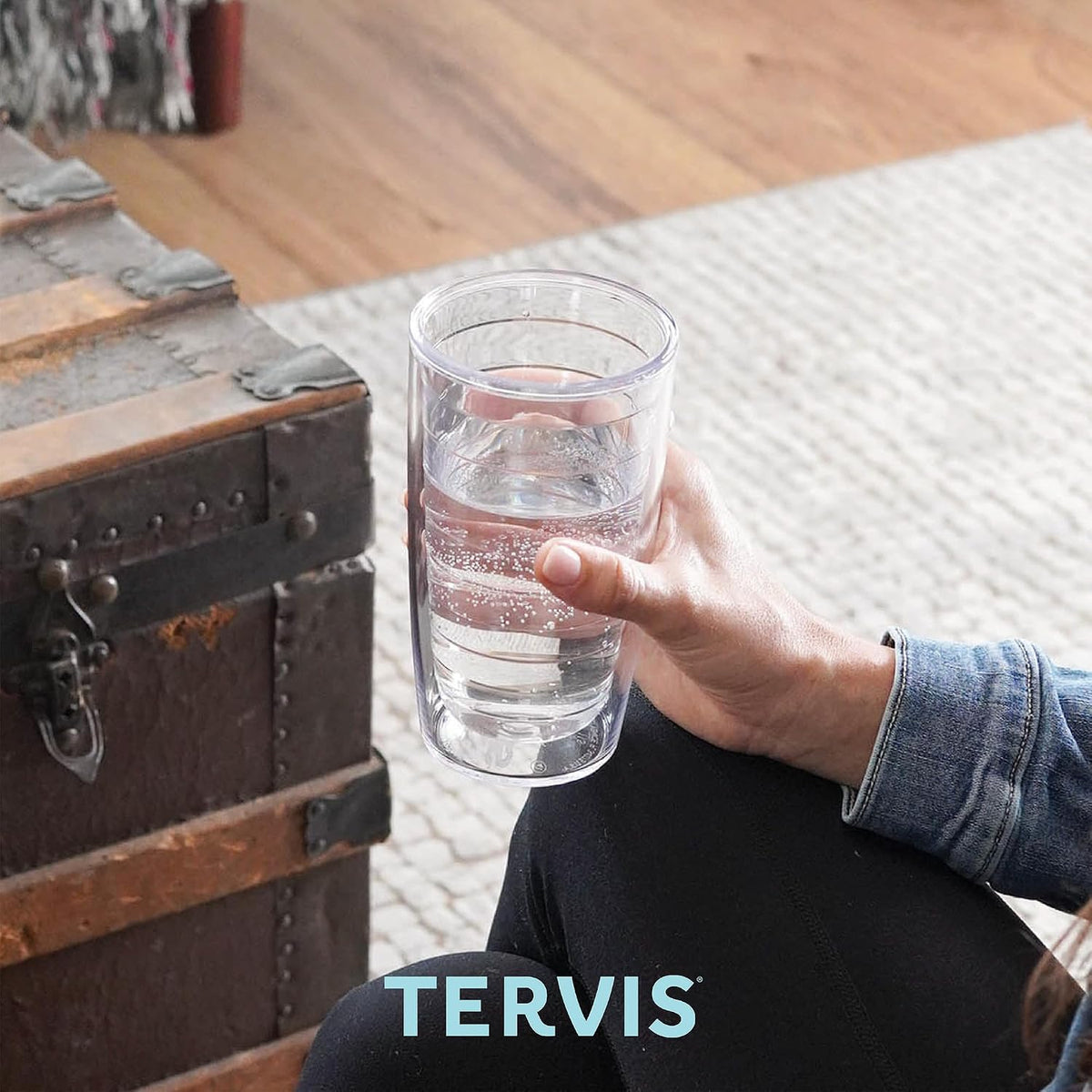 Tervis Clear & Colorful Lidded Made in USA Double Walled Insulated Tumbler Travel Cup Keeps Drinks Cold & Hot, 16oz, Pink Lid
