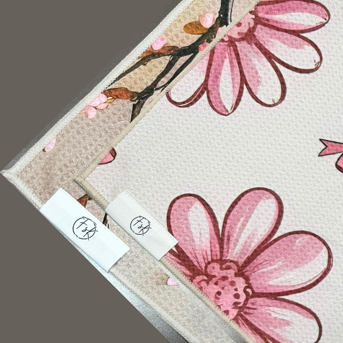 Microfiber Waffle Weave Kitchen Towels Set 2-Pack Quick Dry & Ultra Absorbent Dish Towels Reusable 26x16 Inch Paper Towel Alternative (Floral Design) (Pink)