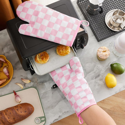 Pink Checkered Oven Mitts Heat Resistant, Vintage Retro Checkerboard Cute Oven Mitts, Non-Slip Silicone Kitchen Gloves 1 Pair 7''x13''