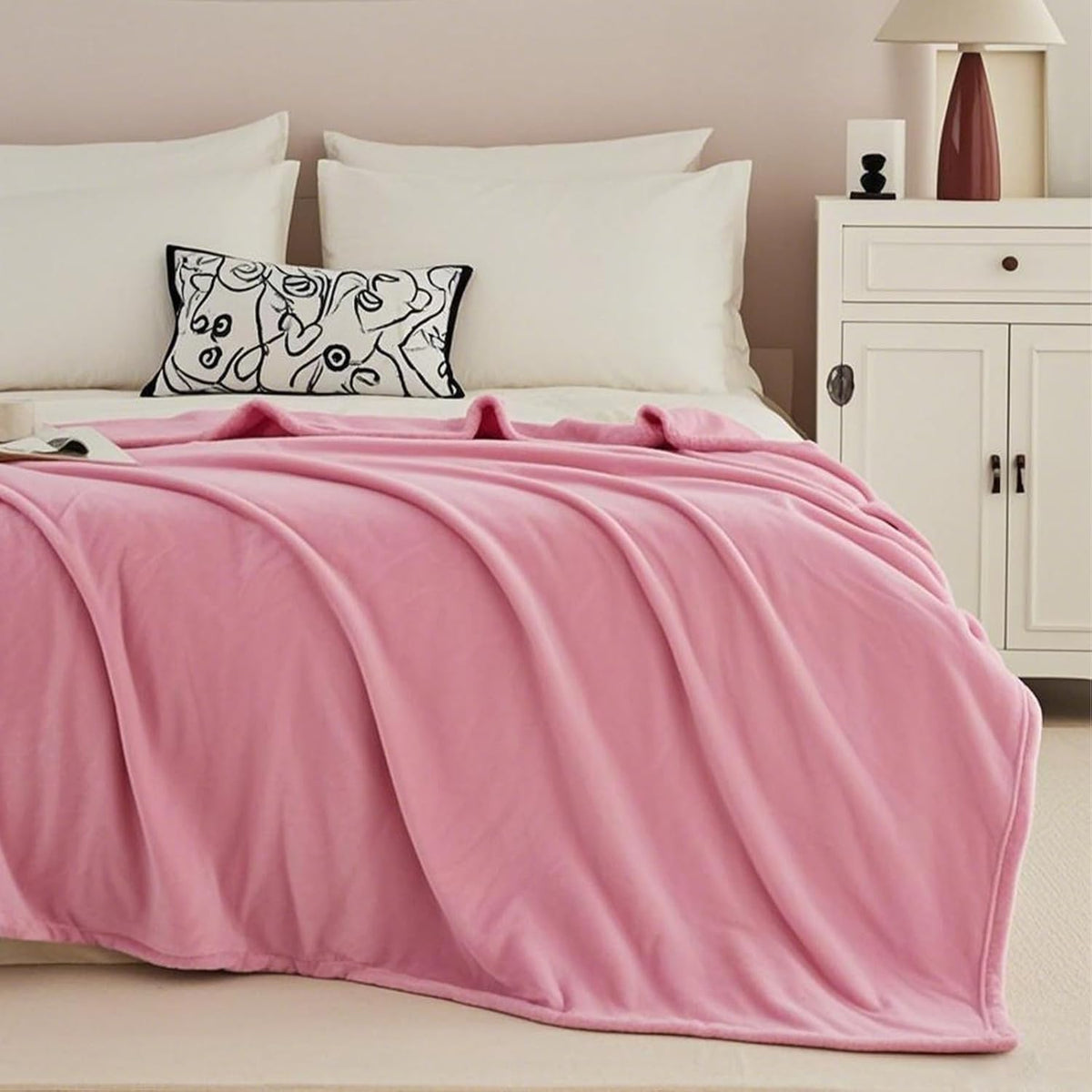 Ultra Soft Fleece Throw Blanket, Silky Flannel Fuzzy Blanket for All Season, Cozy Lightweight Blanket for Couch, Bed, Sofa, 50" x 60", Pink, Throw
