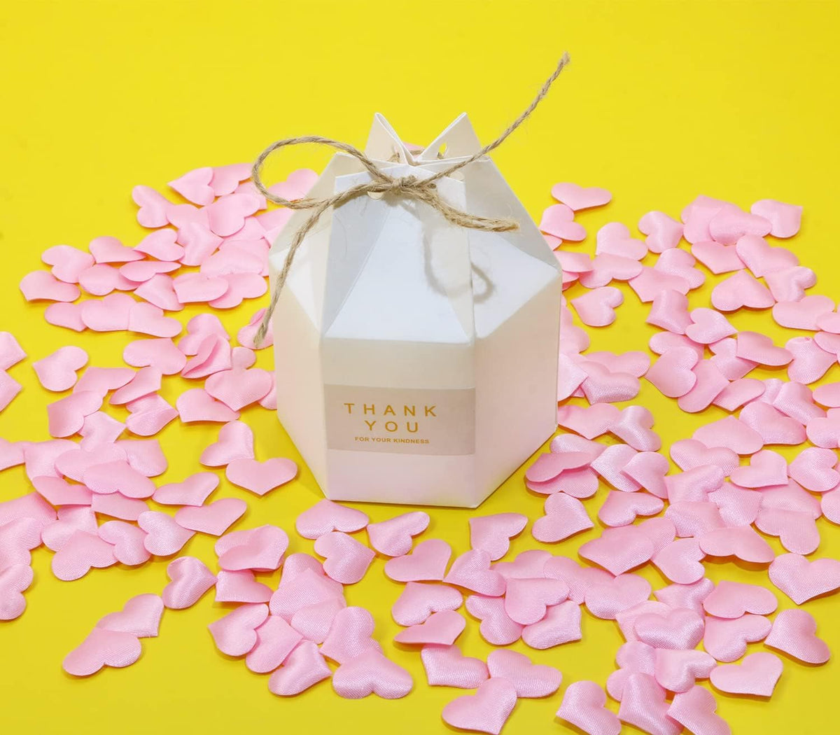 200Pcs Sponge Confetti Flower Decor Heart Shape Petals Table Wedding Decoration Glitter Scatter for Wedding Party Valentine's Day Scatter Ponge Petal Confetti (Pink)