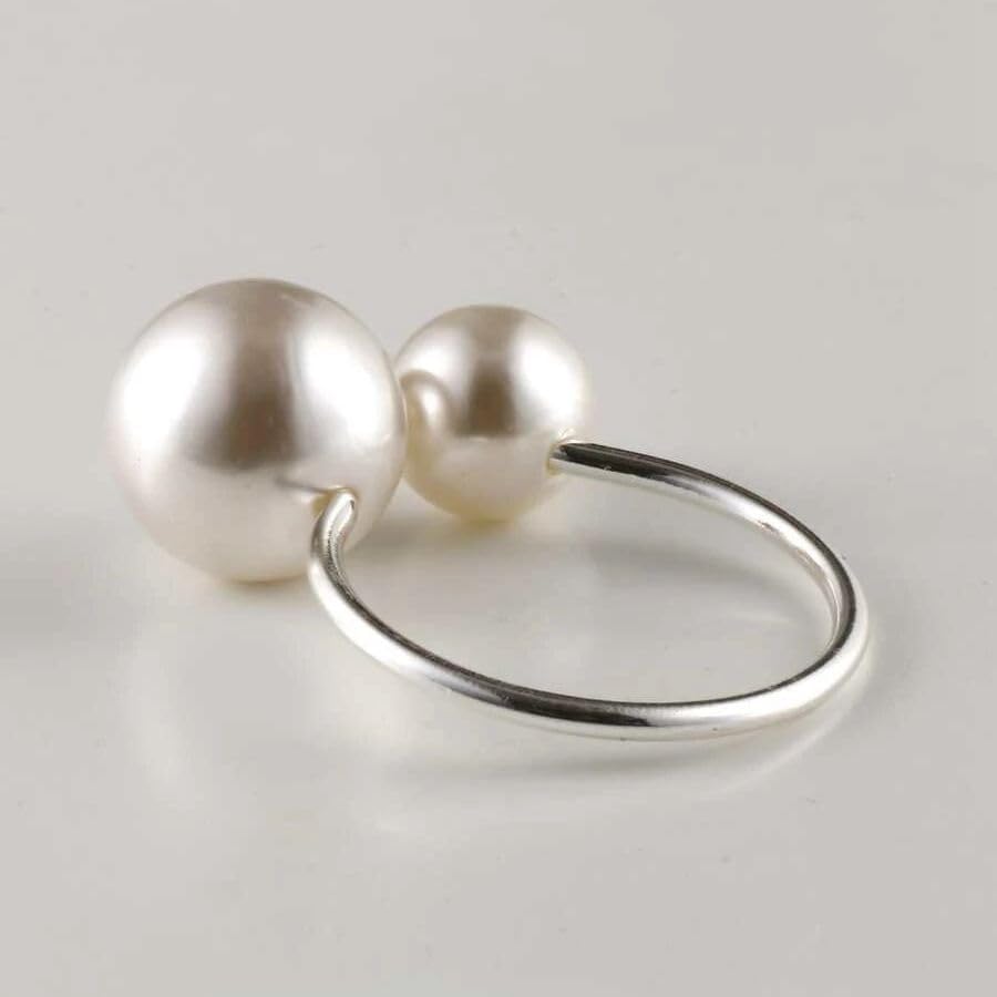 Pearl Napkin Rings Set of 6,Silver Napkin Holder Dinning Table Setting Rustic Dinner Tables Decoration for Wedding Receptions,Thanksgiving Day Holiday Party Dinner Parties (Round-Silver)