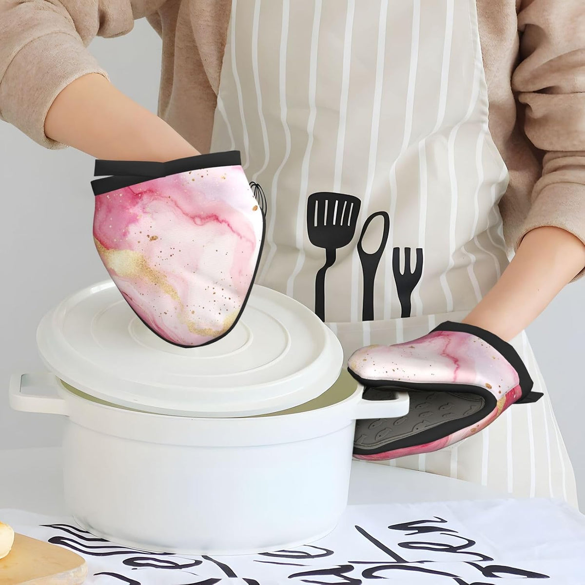 Mini Oven Mitts Pastel Light Pink Marble Oven Mitt 2-Pack Set Silicone Grip Kitchen Gloves Heat Resistant 5.9”x5.9” Hanging Loop Mittens for Cooking Baking BBQ