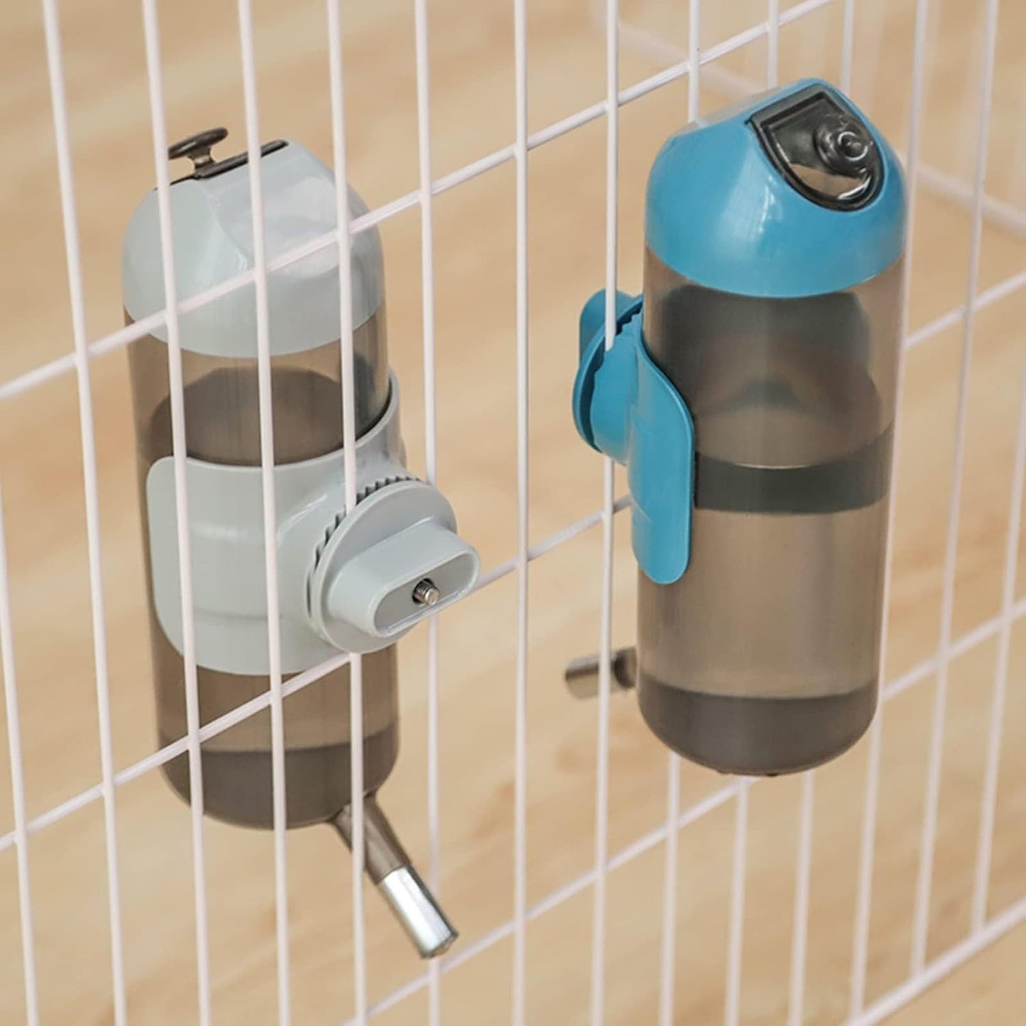 Pet Water Bottle Hanging Dog Water Dispenser Kennel Drinker Kettle Feeder BPA Free Cage Crate Hutch Puppy Cat Rabbit (17oz, Gray)
