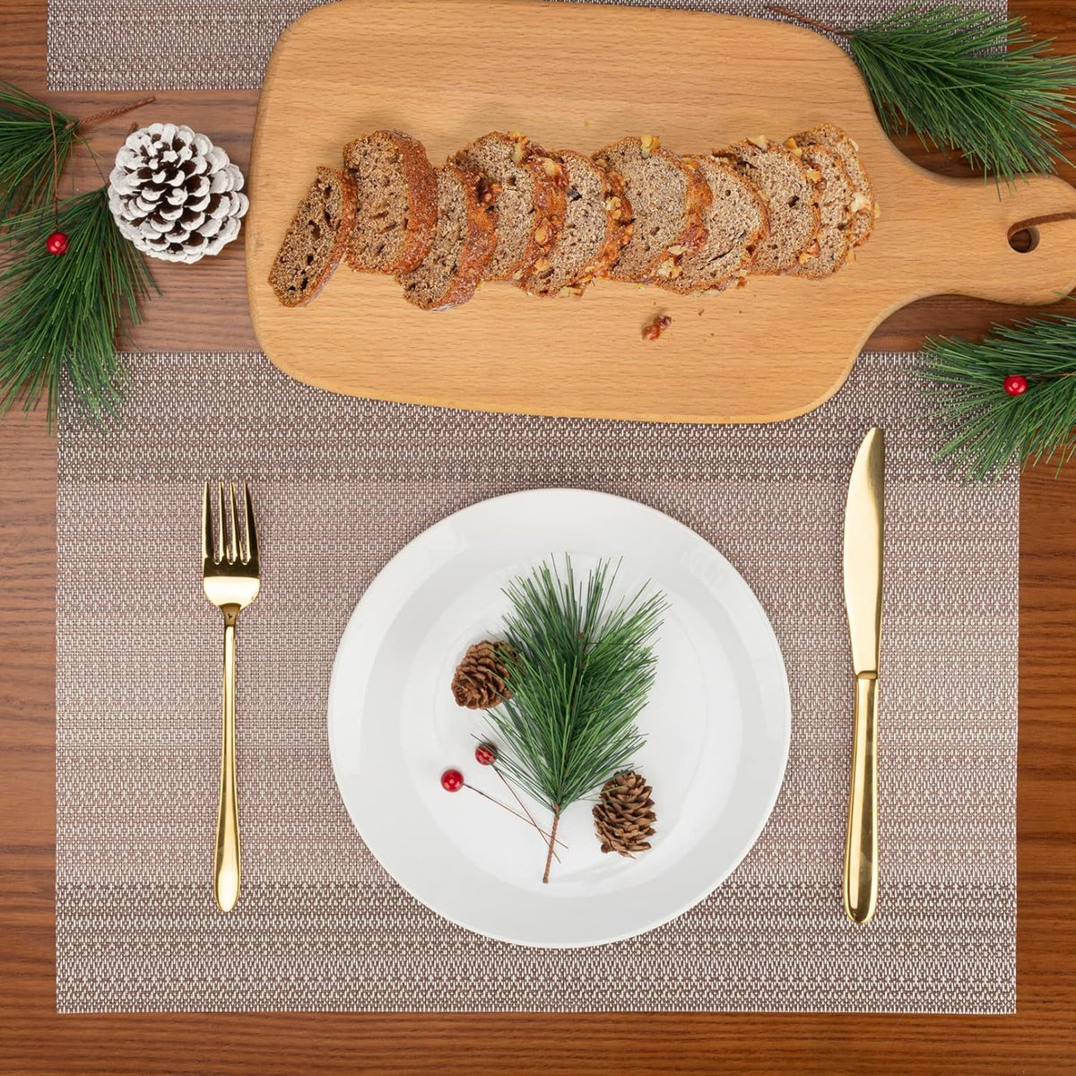 Placemats Set of 6, Washable Vinyl Woven Placemats, Heat Resistant & Wipeable Table Mats for Kitchen Dining Table (Pink Gold)