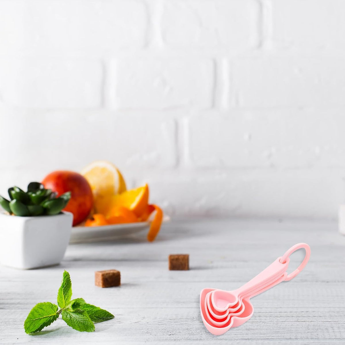 3Sets Heart Shaped Dessert Spoons Creative Plastic Flatware for Home and Restaurant Wedding Tableware Ideal for Serving Desserts and Appetizers