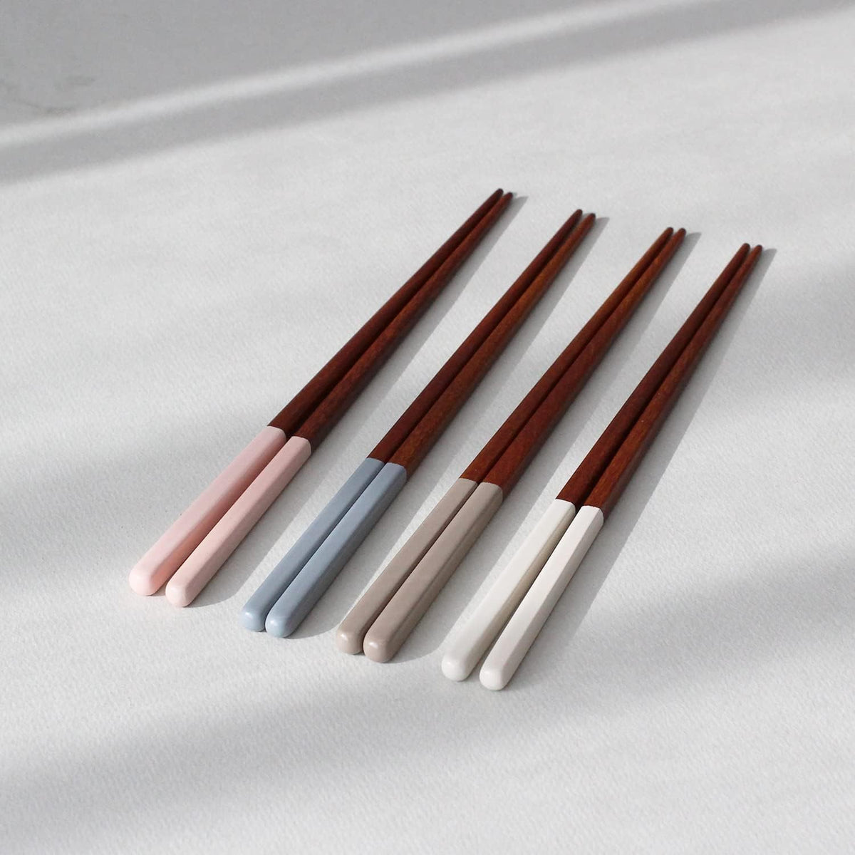 Chopsticks Reusable Rose Wood Lacquer Wooden chopsticks Set of 4 Non Stick (4PCS) (Pink)