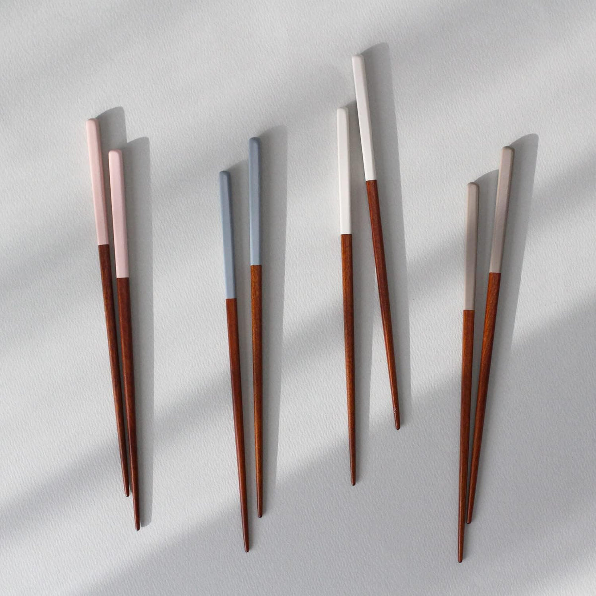 Chopsticks Reusable Rose Wood Lacquer Wooden chopsticks Set of 4 Non Stick (4PCS) (Pink)