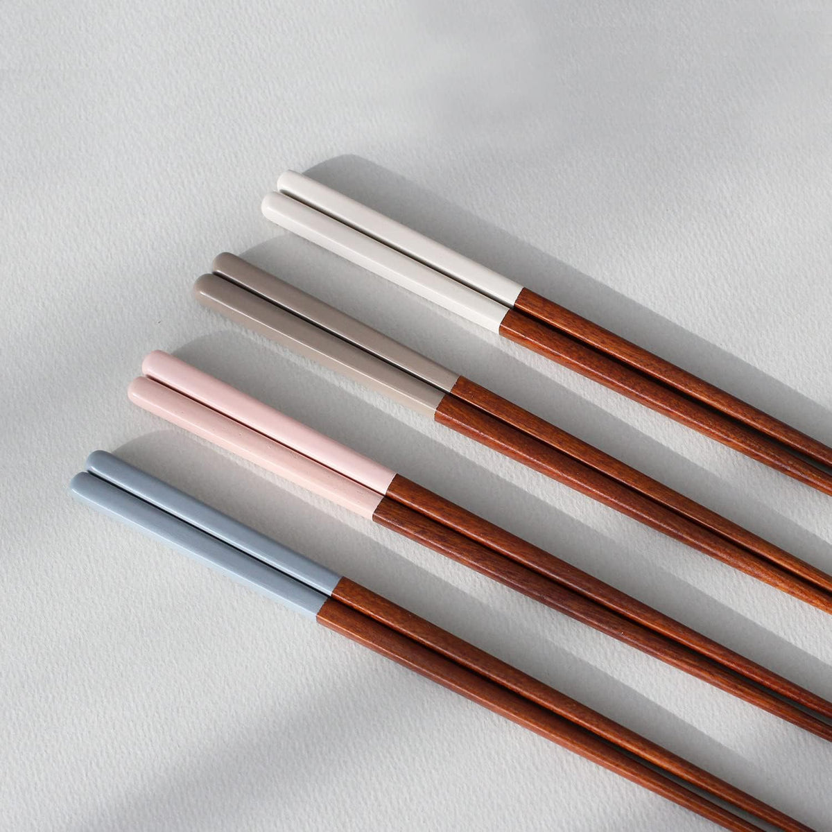 Chopsticks Reusable Rose Wood Lacquer Wooden chopsticks Set of 4 Non Stick (4PCS) (Pink)