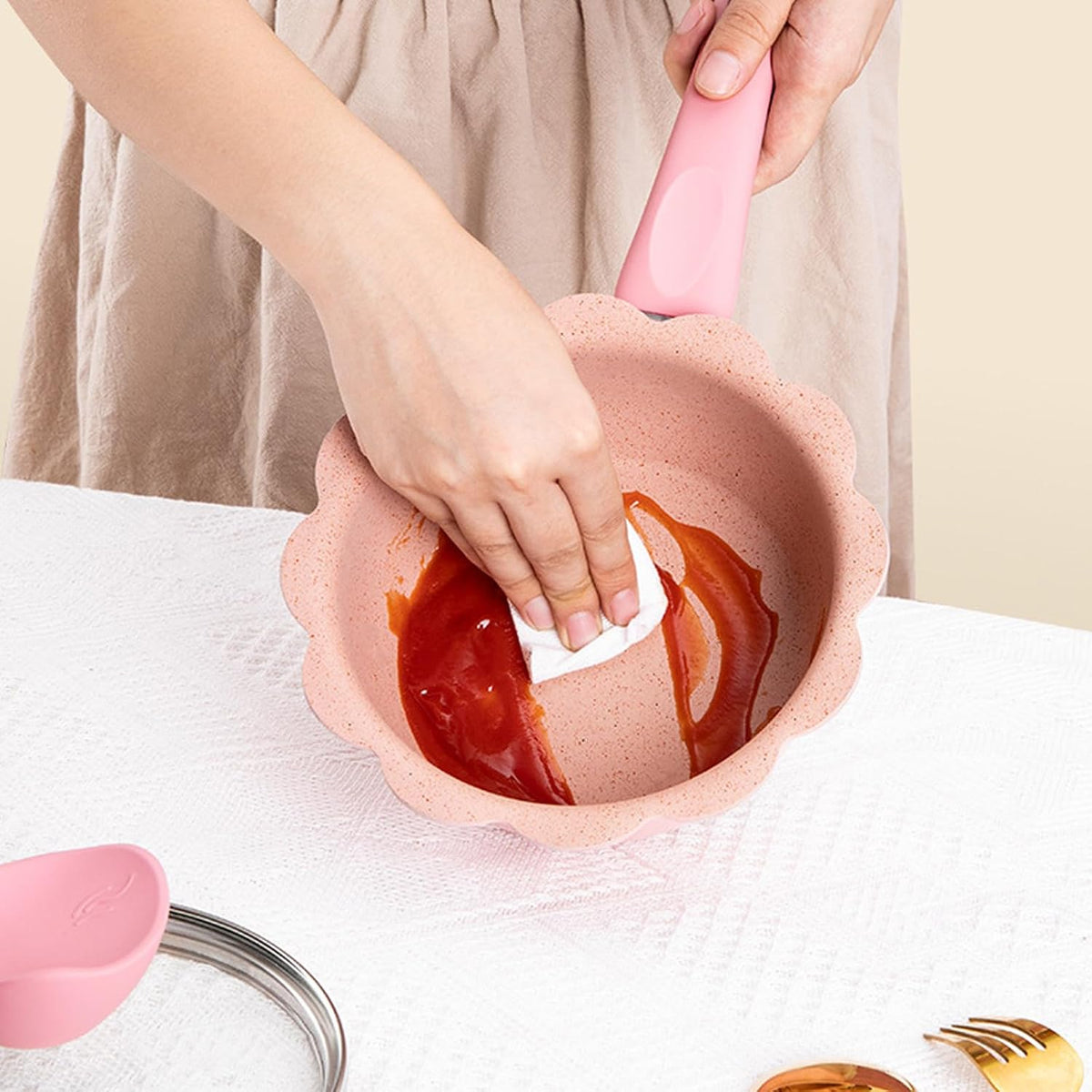 Aluminum Alloy Sauce Pan Food Cooking Pot, Nonstick Small Saucepan with Glass Lid and Aluminum Alloy Steamer Basket Multipurpose Induction Compatible Milk Pan Sauce Pot Cooking Pot,Pink
