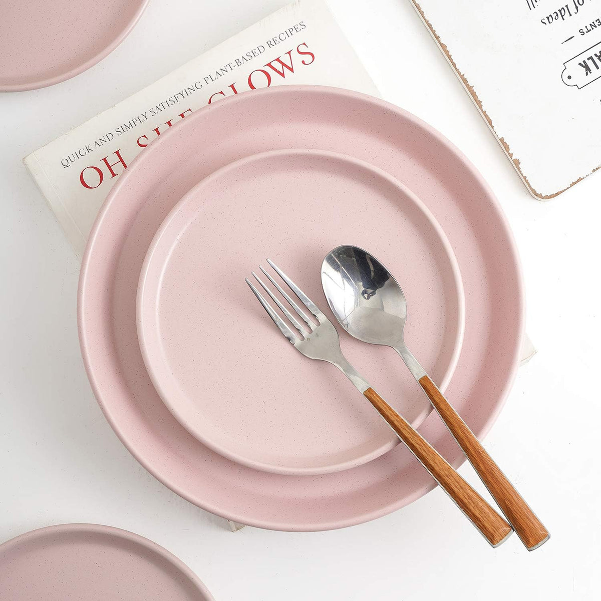 Albie Stoneware 16-Piece Modern Dinnerware Set, Kitchen Plates and Bowls Sets, Service for 4, Pink, Microwave & Dishwasher Safe