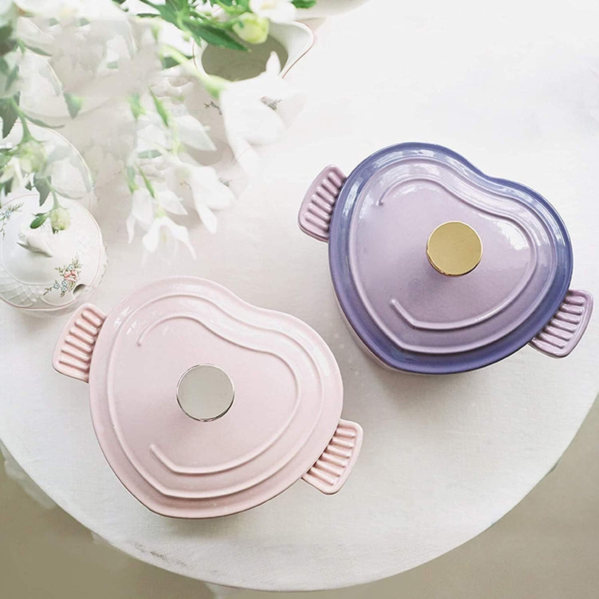 Dutch Oven Pot with Lid, Enameled Cast Iron Coated Dutch Oven,Casserole Dish,Heart-Shaped Enamel Dutch Oven, Professional Enamel Cookware Crock Pot for Slow-Cooking Meats and Vegetables,Pink