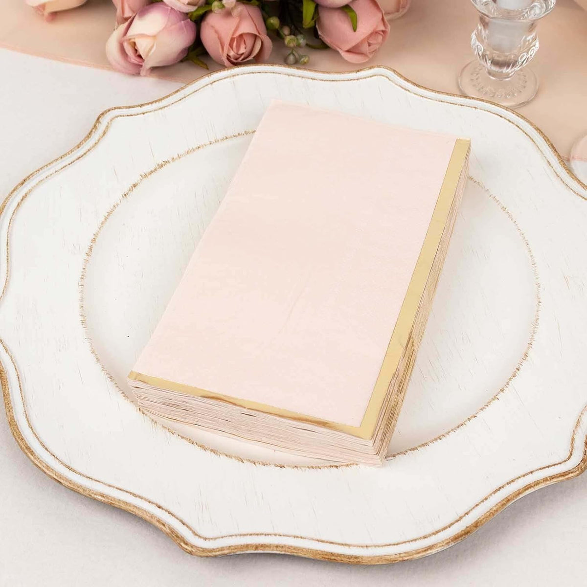 50-Pack Blush Pink Dinner Paper Napkins with Gold Foil Edge, Soft 2-Ply Disposable Party Napkins for Romantic Receptions and Spring Garden Parties