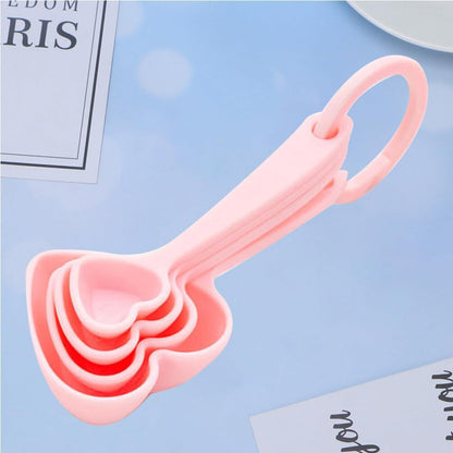 3Sets Heart Shaped Dessert Spoons Creative Plastic Flatware for Home and Restaurant Wedding Tableware Ideal for Serving Desserts and Appetizers