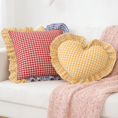 Ruffled Checkered Love Throw Pillow, Decorative Grid Cushions, Heart-Shaped Pillow for Wedding Home Decoration, Insert Included (Pink)