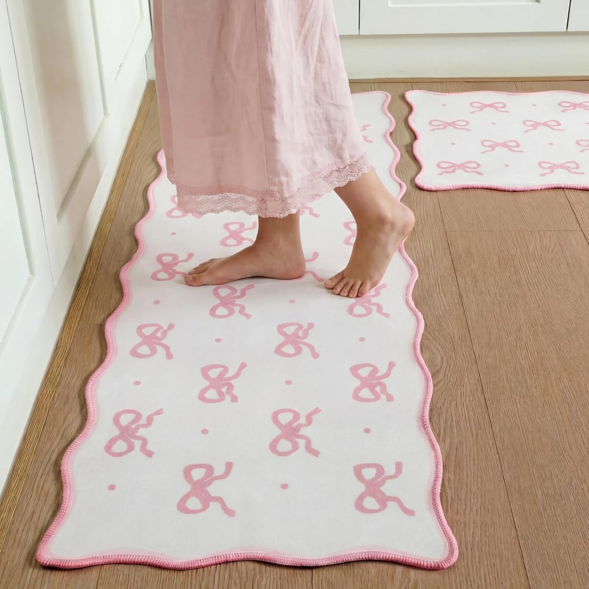 Pink Bow Kitchen Rug Mat Set of 2 Scalloped Cute Non Slip Short Plush Kitchen Rug Coquette Aesthetic Room Decor Preppy Carpet Mat for Office Floor Sink Laundry 17" x 30", 17" x 47"