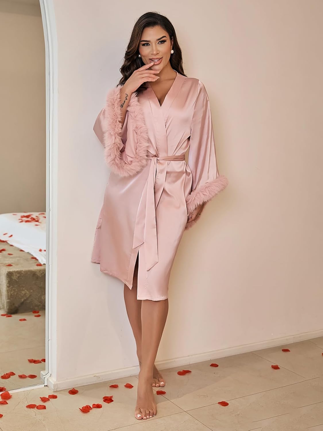 Satin Robes for Women Bridal Bridesmaids Robe Silk Robe with Faux Fur Trim Satin Bell sleeves Wedding Dressing Gown
