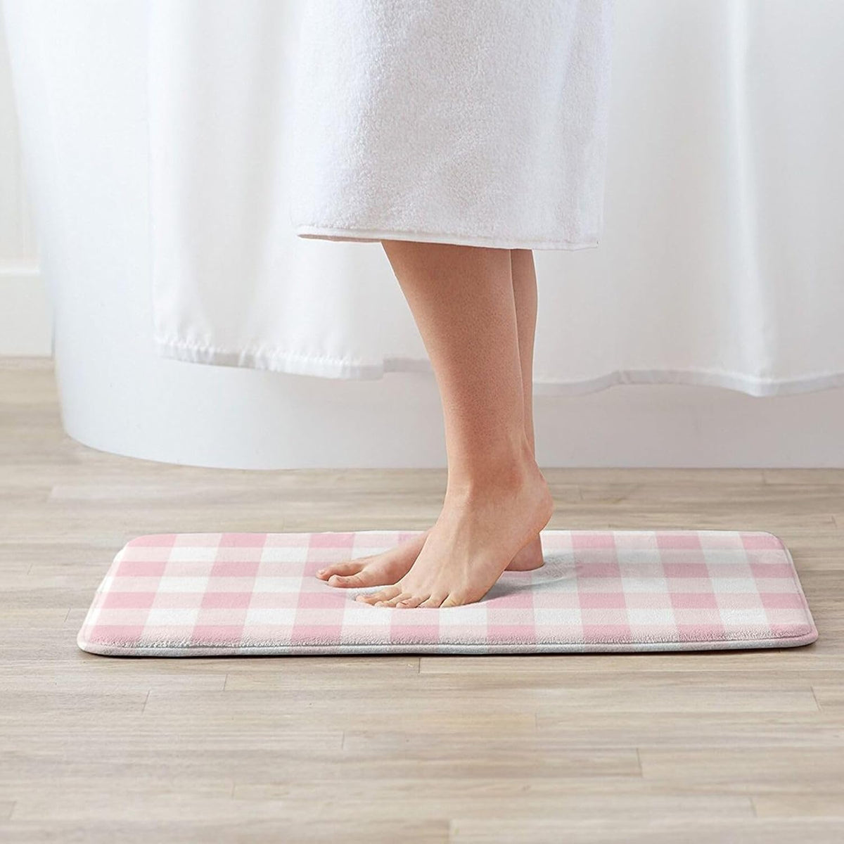 Pink Checkboard A Print Bathroom Rugs 30x20 Inch, Non-Slip Absorbent Bath Mat Rugs, Machine Washable Shower Rug Bath Mats for Bathroom