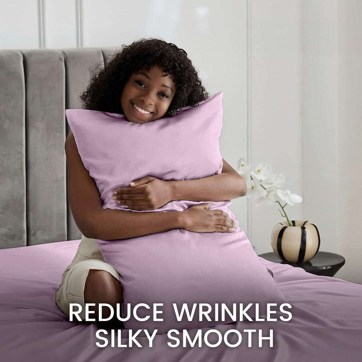 4 Pcs Queen Size Luxury Silky Soft Pink Satin Sheet Set,1 Premium Moisture Wicking Fitted Sheet Fits Up to 16 Inches Deep Pocket + 1 Flat Sheet + 2 Pillowcases（Pink, Queen）