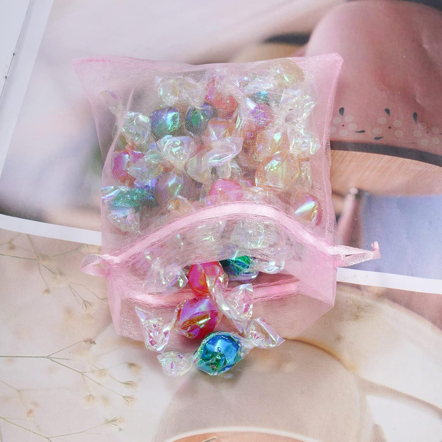 100pcs Organza Bags Satin Drawstring Organza Pouch Mother's Day Valentine's Day Halloween Candy Bags Wedding Party Favor Gift Bag Jewelry Bags 3.54''x4.33''(Pink)