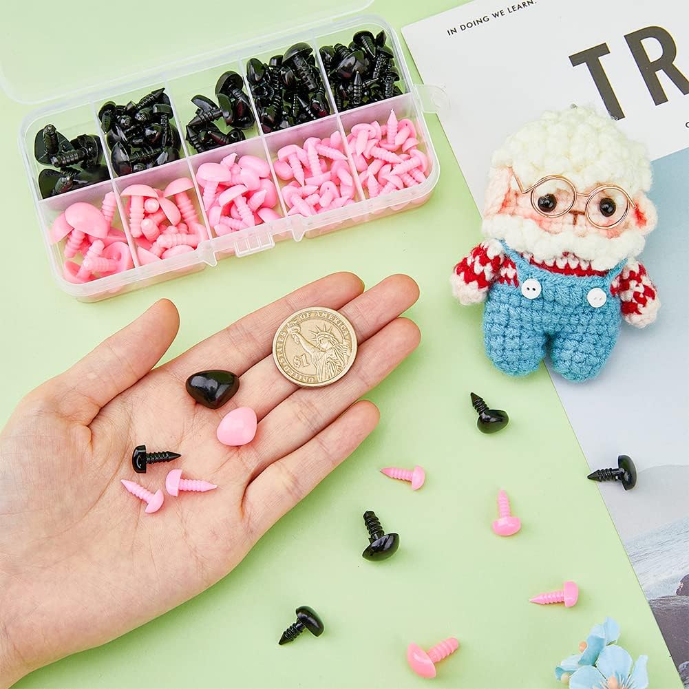 SUPERFINDINGS 130pcs 5 Sizes Plastic Safety Noses with Washer Triangle Animal Doll Nose Black and Pink Craft Amigurumi Nose Sets for Doll Puppet Bear Plush Crochet Projects DIY Animal Making