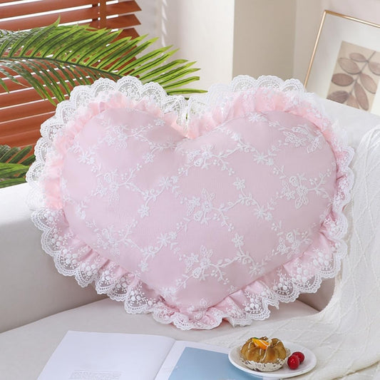 Elegant Lace Heart Shaped Throw Pillow, Cute Heart Decorative Throw Pillows for Bed Couch Chair Sofa, Living Room Bedroom Decor (Pink)