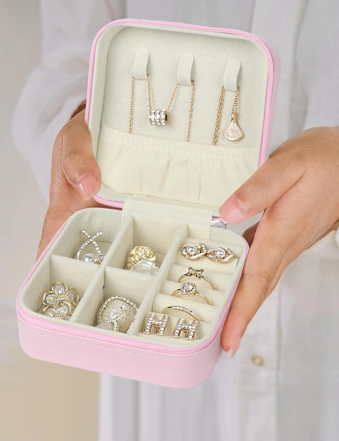 SLOZO Travel Jewelry Case, Travel Jewelry Box, Mini Jewelry Travel Case, Jewelry Organizer Case, Portable Small Jewelry Organizer Storage Boxes - Best Gift for Women Girls.