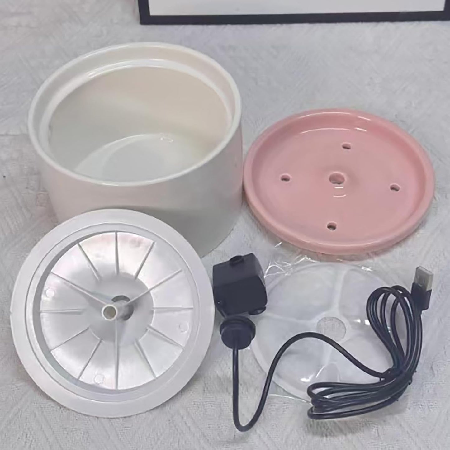 Ceramic Cat Water Fountain 33.82oz/1L Automatic Super Silent Pet Drinking Dispenser with 7 Replacement Filters Dog Water Bowl Dispenser - for Pets Indoor（Ceramic Pink）