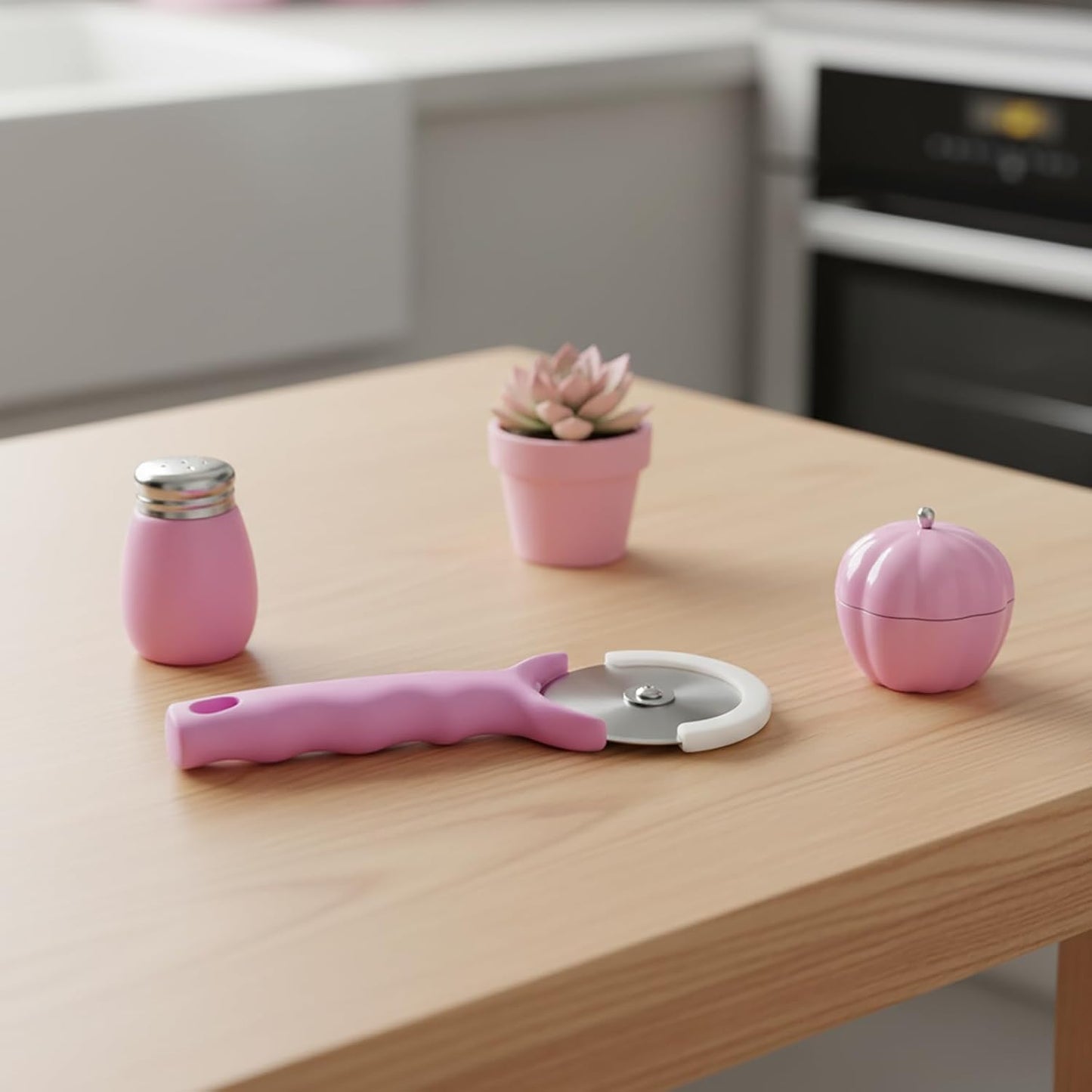 Pink Pizza Cutter Wheel, Pizza Cutter Pink with Cover, Sharp Blade Pizza Slicer Smooth Rotating, Non-Slip Handle
