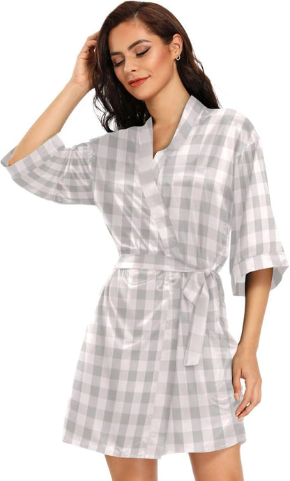 Grayish-pink Checkered Pattern Woman's Bathrobes Classic V Neck Nightshirts for Swim Party