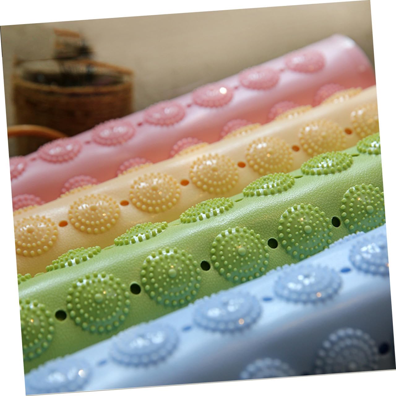 Non-Slip Bath Rug Mat Dots Suction Cups 48x48cm Bath Mat for Shower Pink