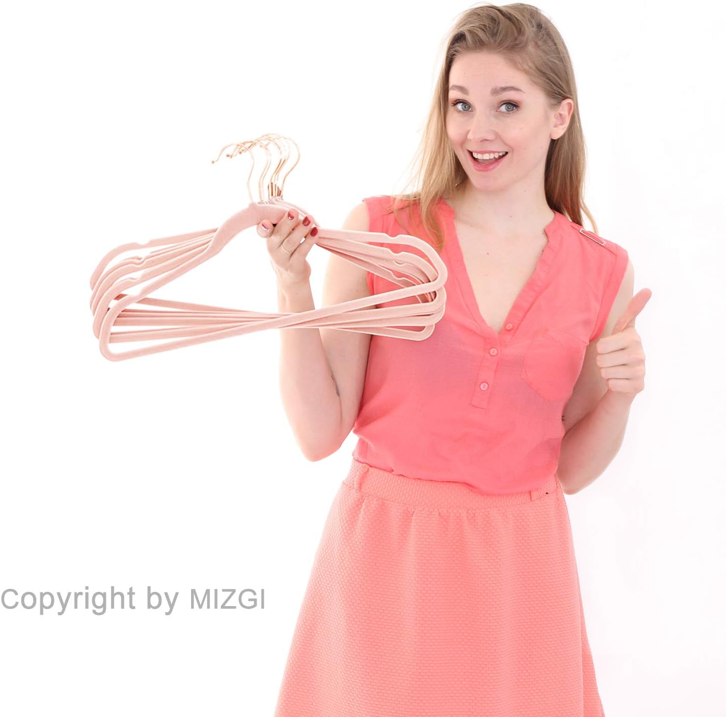 MIZGI Premium Velvet Hangers (50 Pack) Heavy Duty - Non Slip Felt Hangers - Blush Pink - Rose Gold 360 Degree Swivel Hooks,Space Saving Clothes,Durable Strong for Suits,Coats,Dress