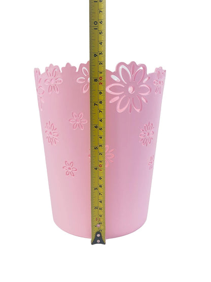 Wastebasket, Hollow Flower Shape Plastic Lidless Wastepaper Baskets Trash Can (Pink, Medium)