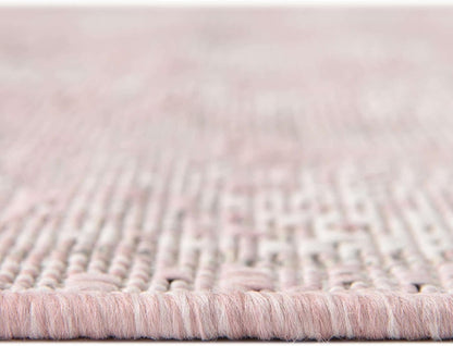 Unique Loom Outdoor Traditional Collection Area Rug - Valeria (3' 3" Round, Pink/ Ivory)