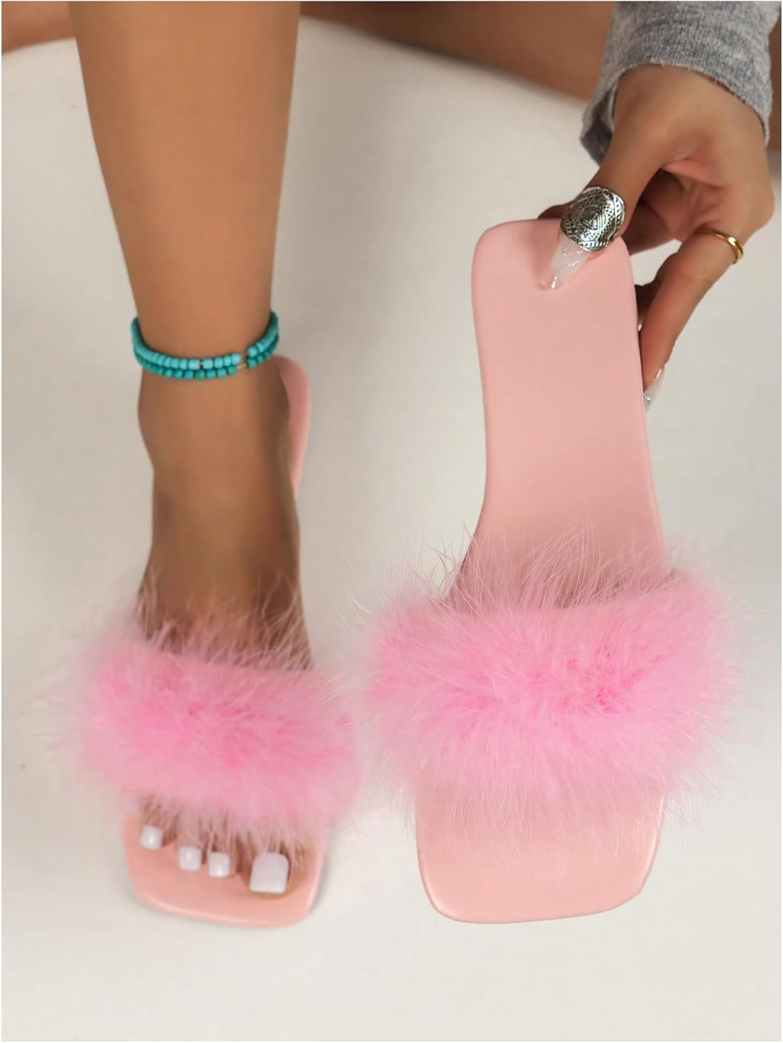 BEAUDRM Women's Sexy Flat Sandals Fuzzy Feather Dressy Flat Sandals Slip On Square Slipper Open Toe Fuzzy Slides Slippers