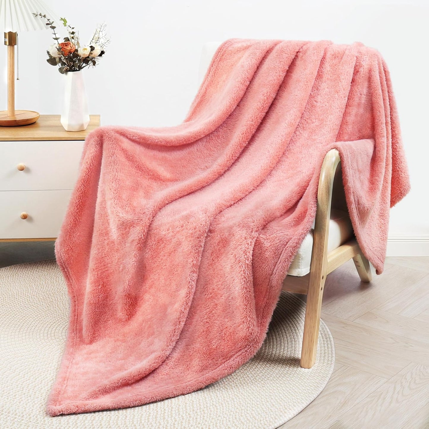 Whale Flotilla Extra Large Pink Throw Blanket for Couch, Decorative Soft Fleece Bed Blankets, Plush Fluffy Thick Sofa Throws for All Season, 50x70 Inch