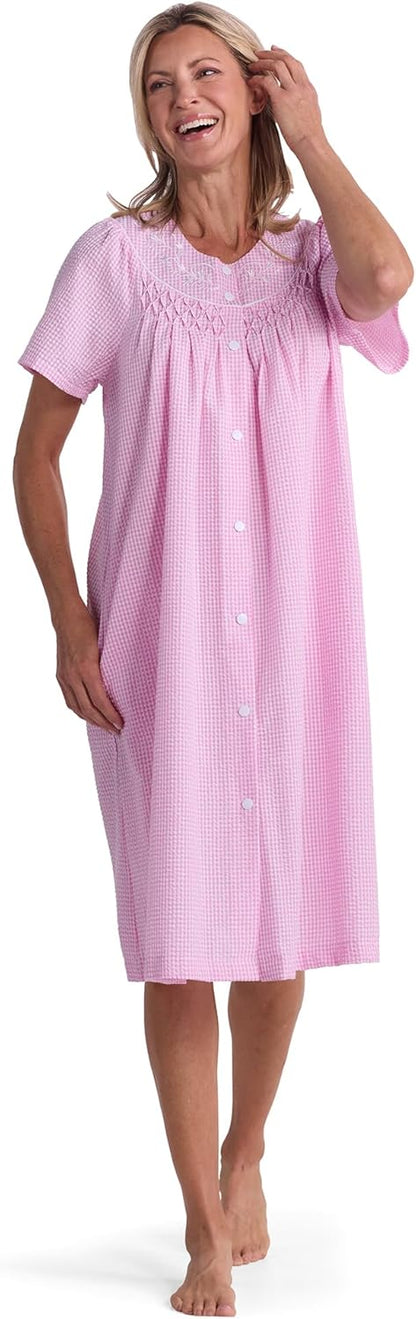 Women's Short Seersucker Robe, Snap Front and Short Sleeves, Two Front Pockets, Sleepwear and Loungewear