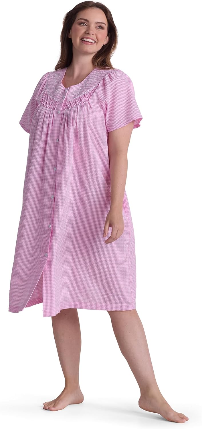 Women's Short Seersucker Robe, Snap Front and Short Sleeves, Two Front Pockets, Sleepwear and Loungewear