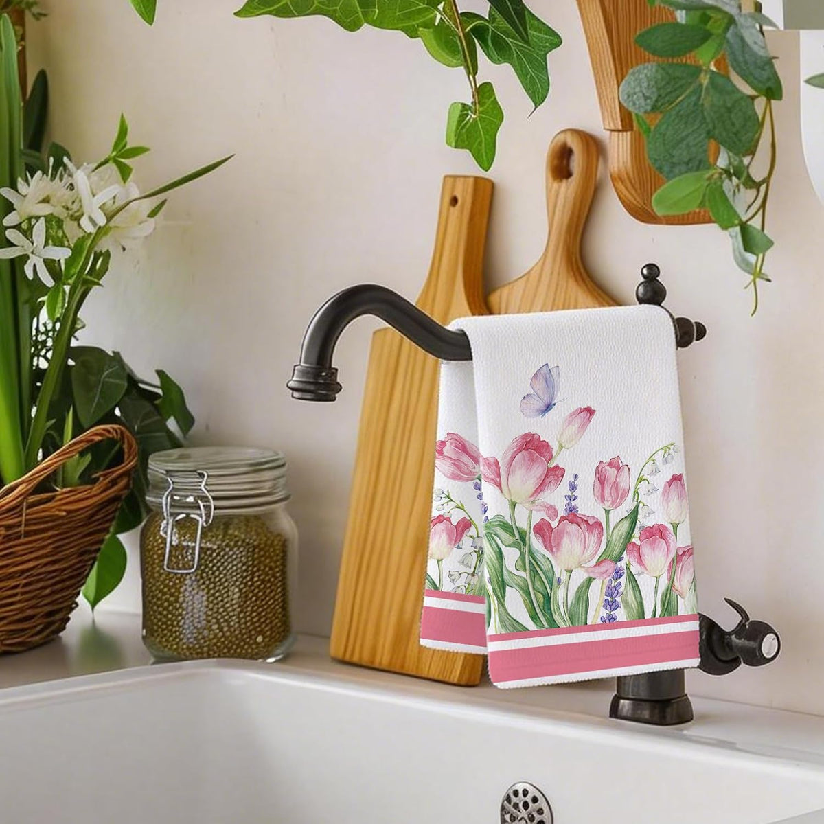 Summer Pink Tulips Floral Kitchen Towels, Spring Lavender Dish Towels Set of 2, Spring Butterfly Flowers 18 x 26 Inch Hand Towel Quick Drying Dishcloth Decor for Kitchen Bathroom Home
