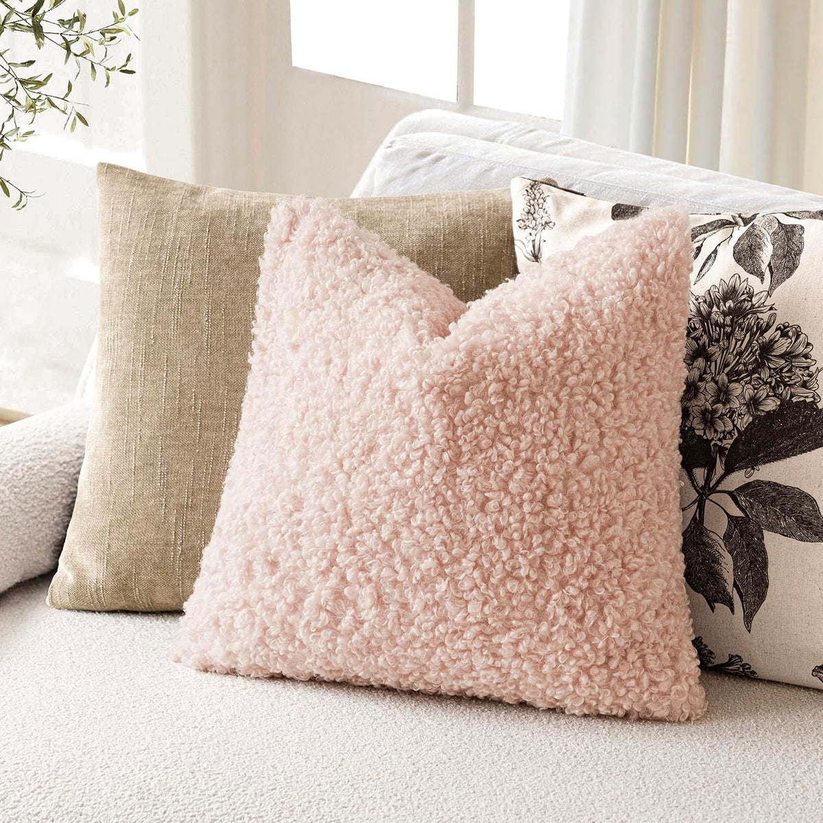 2 Pieces 18x18 Inch Light Pink, Faux Fur Throw Pillow Cover Accent Sherpa Furry Pillow Covers Fuzzy Soft Pillowcases Cozy Sheepskin Decorative Fleece Cushion Case for Bed Couch Living Room