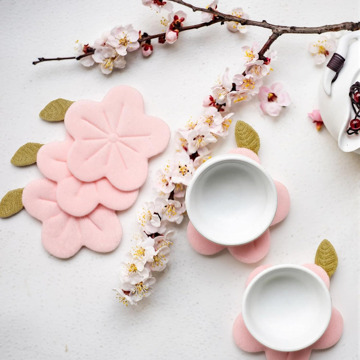 8 Pcs Sakura Cherry Blossom Coasters 4 Inch Cute Kawaii Pink Flower Cup Mats Soft Decorative Drink Coasters for Desk Drink Table Tea Mug Aesthetic Home Office Decor Housewarming Gift