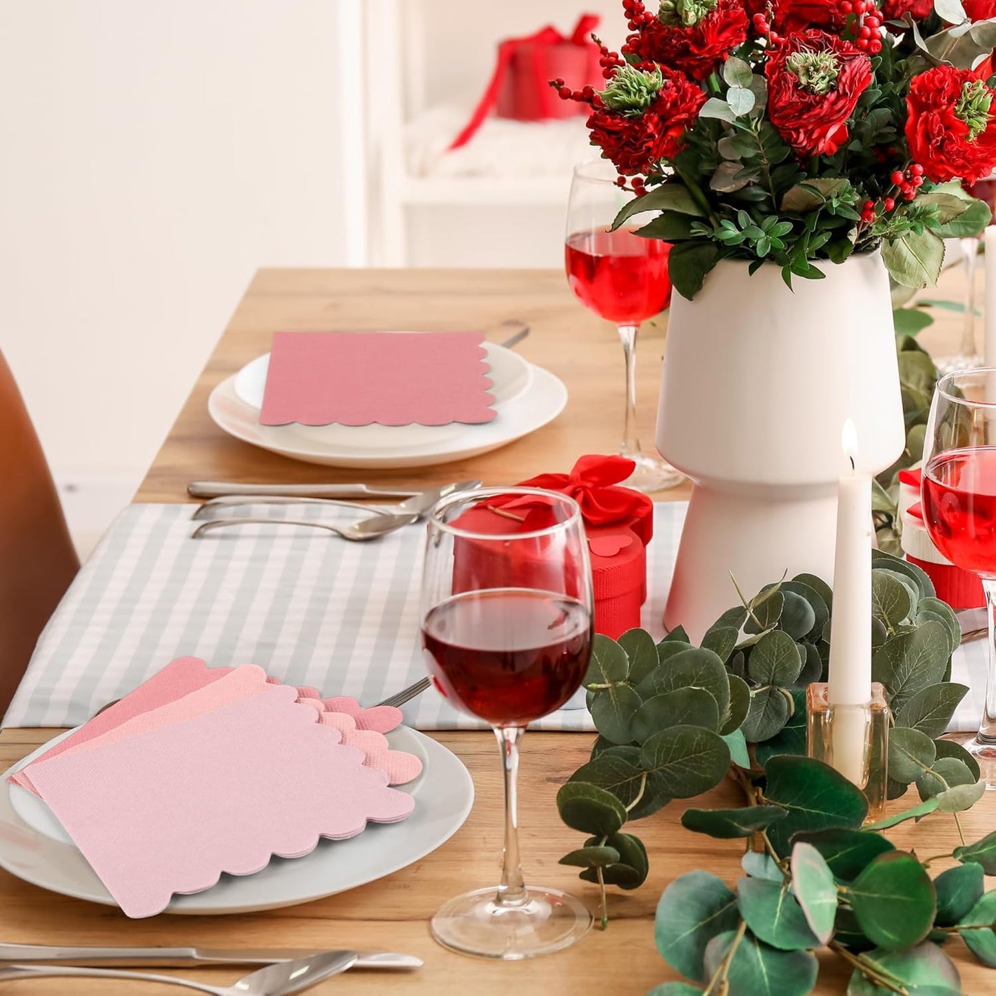 Kochorie 150 Pack Scalloped Napkins Gradient Pink Disposable 2 Ply Mix Color Napkins Beverage Cocktail Napkins for Party Wedding Bridal Shower Dinner, Dusty Pink