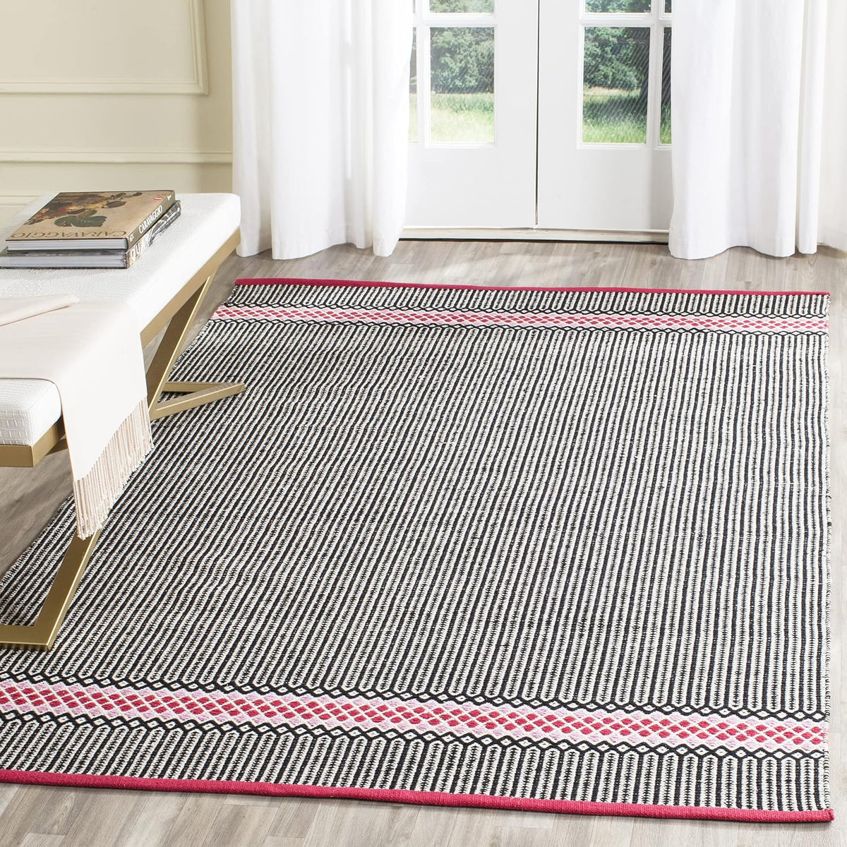 Montauk Collection Accent Rug - 4' x 6', Light Pink & Multi, Handmade Cotton, Ideal for High Traffic Areas in Entryway, Living Room, Bedroom (MTK820P)